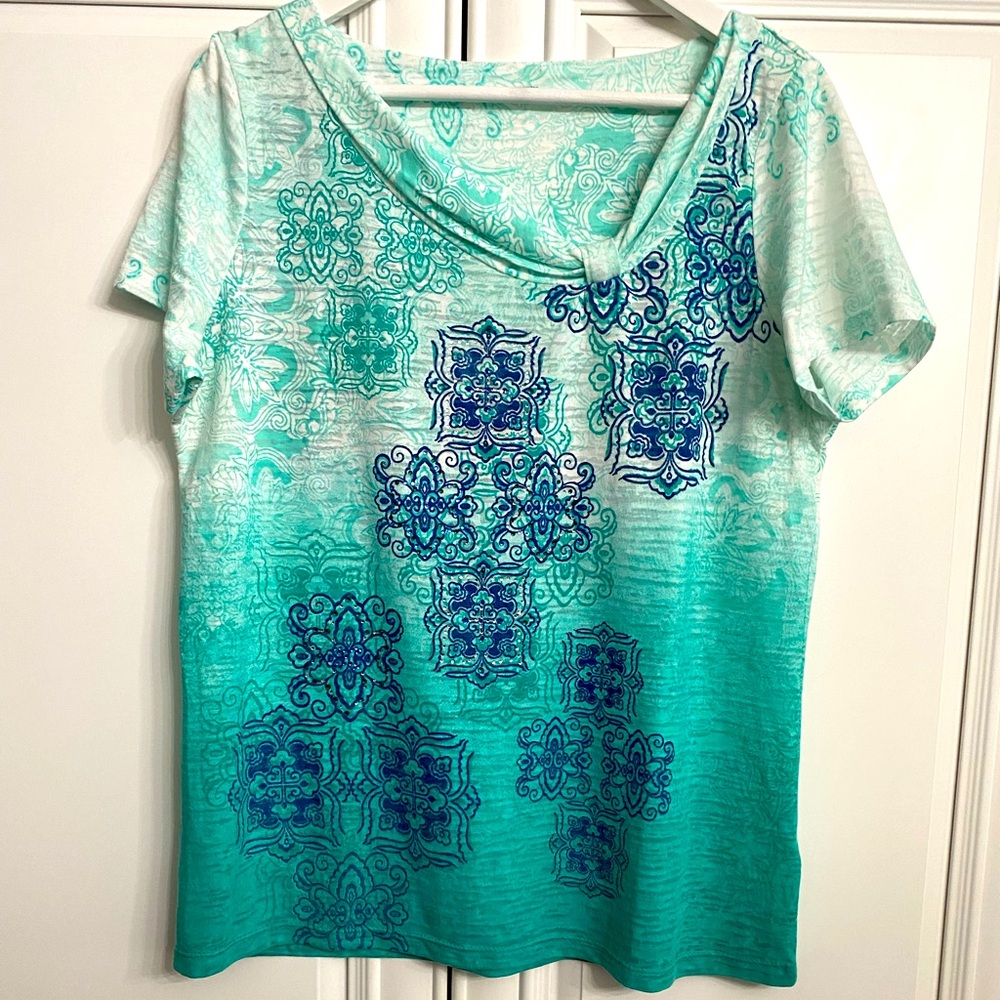 Northern Reflections Women’s Sz Large Scoop Neck, Short Sleeve Blue Ombré Top